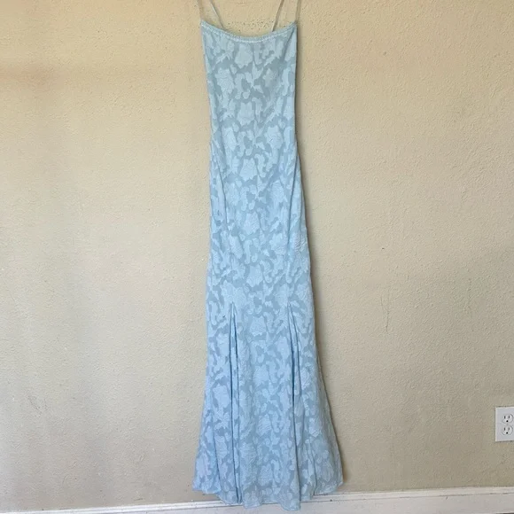 HOUSE OF CB 'Joan' Bluebell Lace Up Back Maxi Dress NWOT Size S is available for purchase on au PAY Market - Imported Goods Online Store Co.Ltd. | au PAY Market - HOUSE OF CB 'Joan' Bluebell Lace Up Back Maxi Dress NWOT Size S is available for purchase on au PAY Market - Imported Goods Online Store Co.Ltd. | au PAY Market -